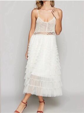 POL Beige Crochet Bodice Tiered Tulle Maxi Dress